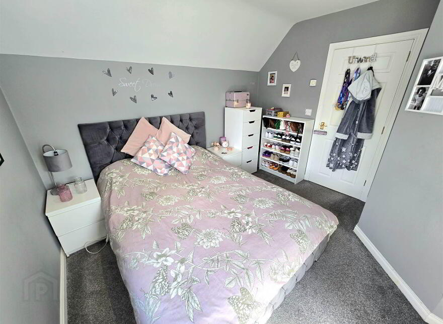 8 Barnfield Manor, Lisburn, BT28 3ZJ