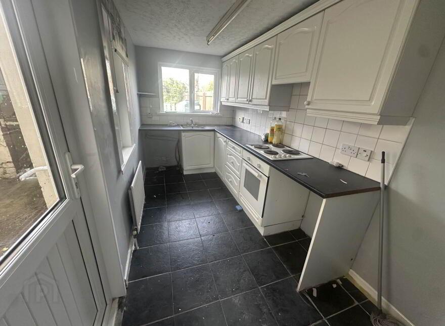 40 Coastguard Road, Larne, BT40 1AU