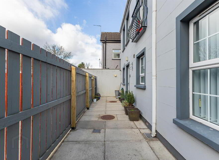 95 South Street, Newtownards, BT23 4JU