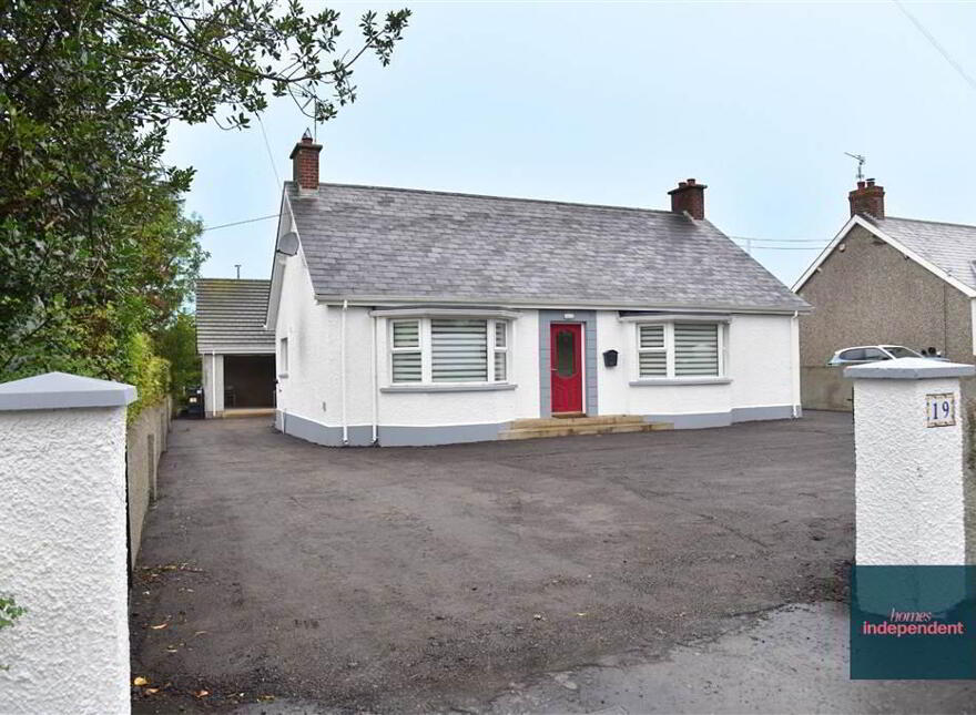 19 Ross Park, Ballymena, BT42 2JZ