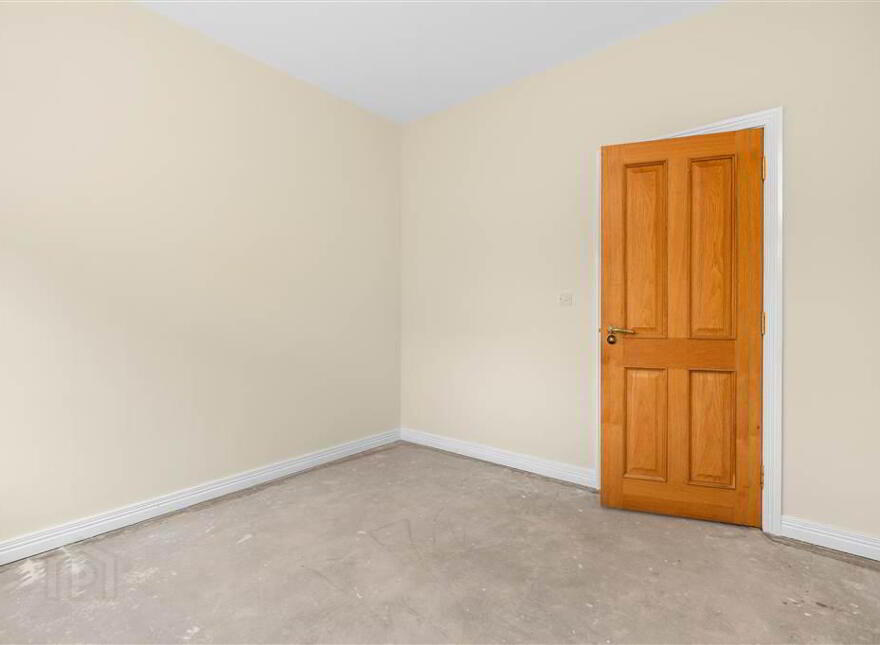 19 Ross Park, Ballymena, BT42 2JZ