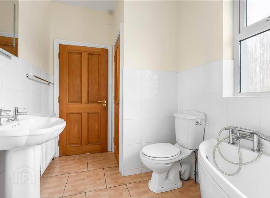 19 Ross Park, Ballymena, BT42 2JZ