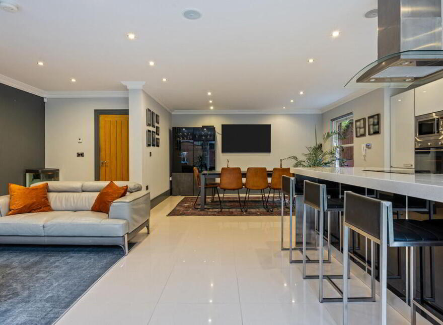 9 Cleaver Avenue, Malone Road, Belfast, BT9 5JA