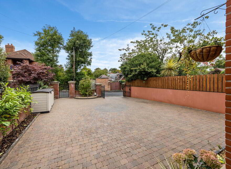 9 Cleaver Avenue, Malone Road, Belfast, BT9 5JA