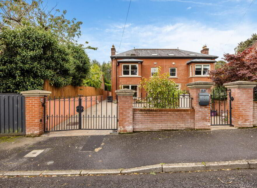 9 Cleaver Avenue, Malone Road, Belfast, BT9 5JA