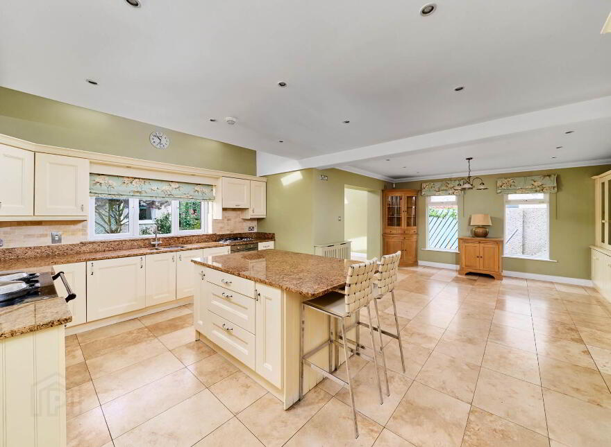 12 Oakleigh, Swan Lane, Balreask Old, Navan, C15X215