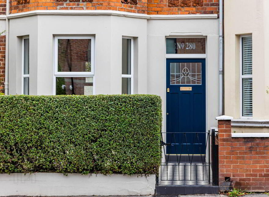 280 Woodstock Road, Belfast, BT6 9DN