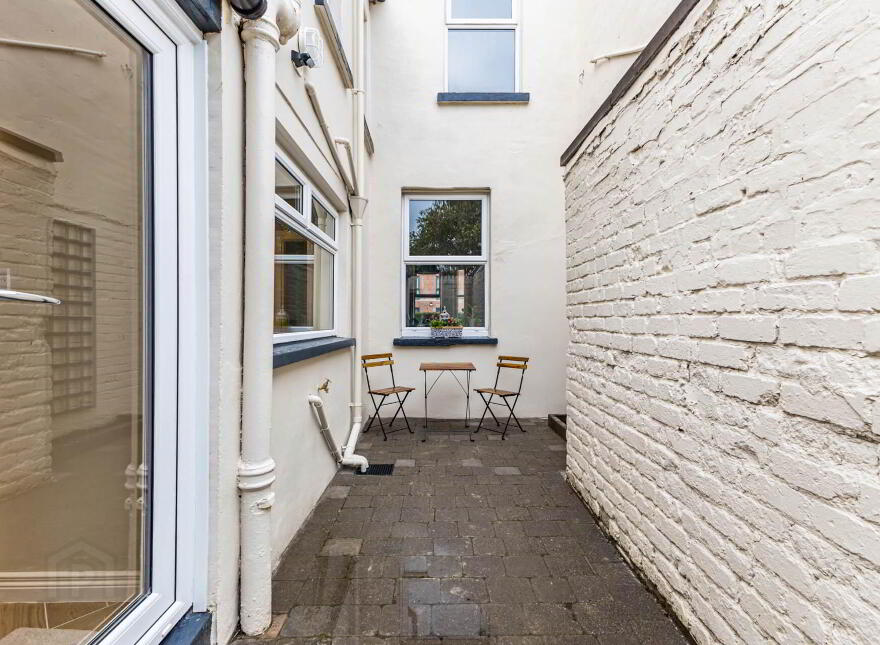 280 Woodstock Road, Belfast, BT6 9DN