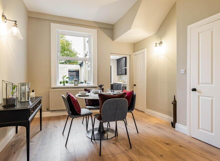280 Woodstock Road, Belfast, BT6 9DN