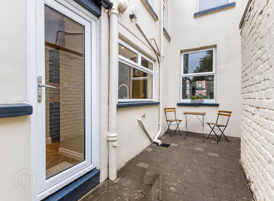 280 Woodstock Road, Belfast, BT6 9DN