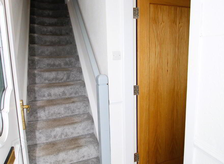 43 Warren Park Drive, Lisburn, BT28 1HF