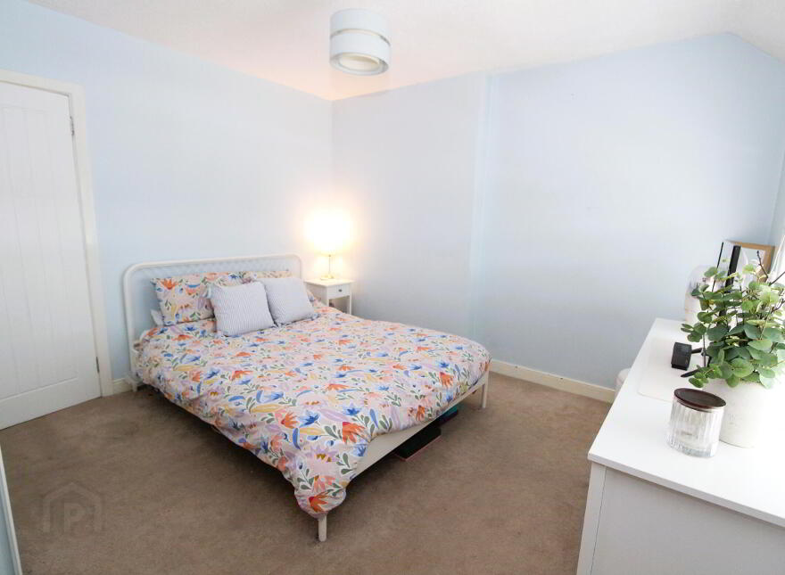 43 Warren Park Drive, Lisburn, BT28 1HF