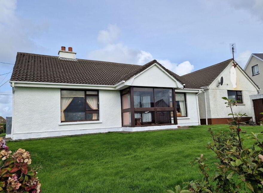 Carrickboyle, Derrybeg, F92A9F2 photo