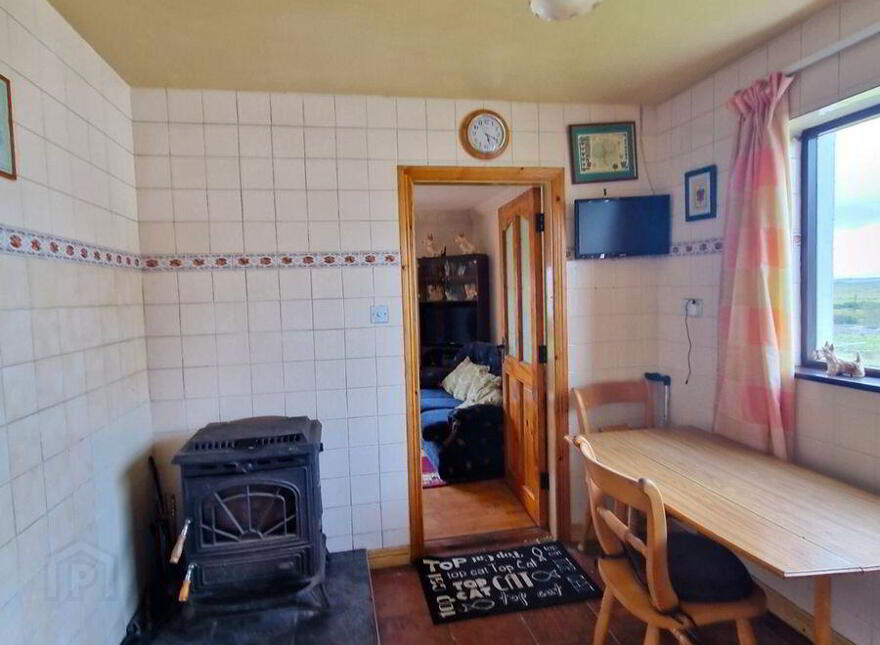 Carrickboyle, Derrybeg, F92A9F2
