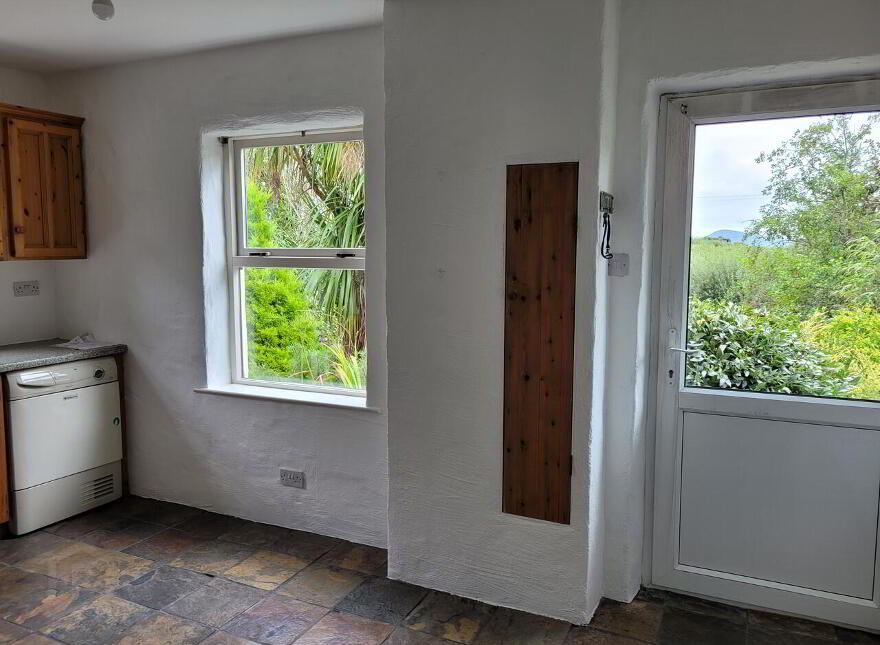 Bruagh Rí, Coad, Westcove, Caherdaniel, V93VY50