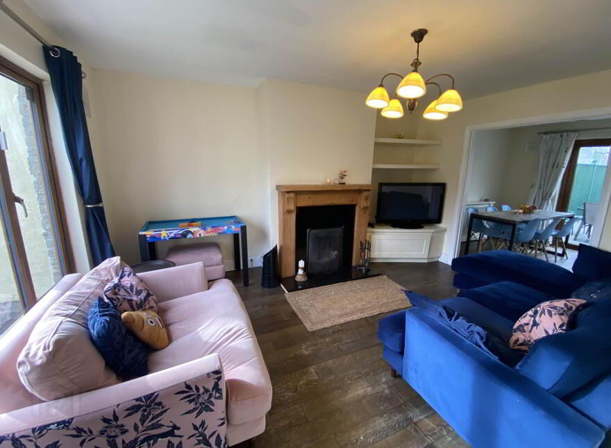 44 Inis Orga, Sixmilebridge