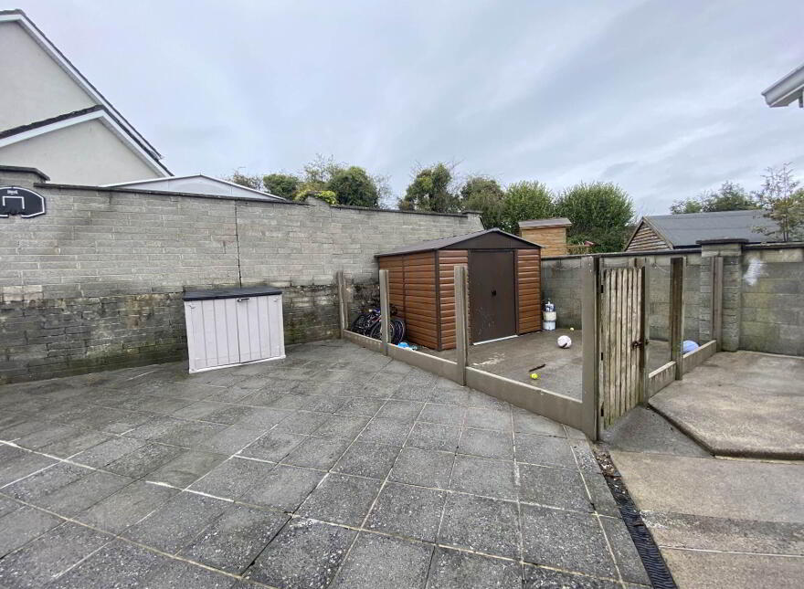 44 Inis Orga, Sixmilebridge