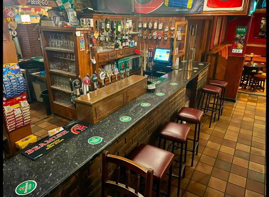 The Imperial Bar & Lounge, 27 Upper Careys Road, V94R83P