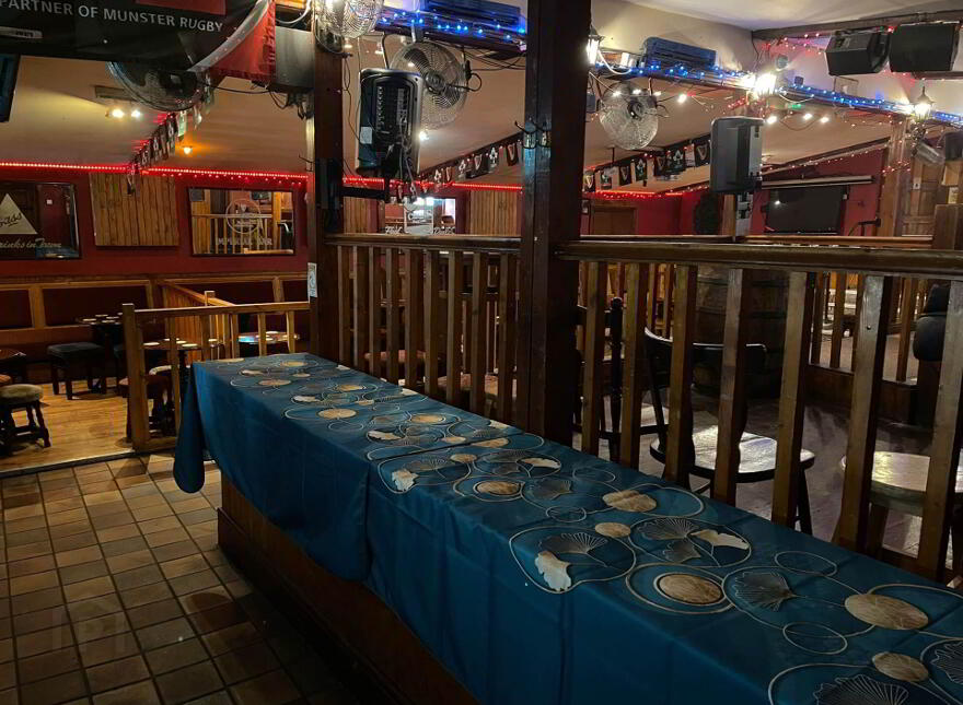 The Imperial Bar & Lounge, 27 Upper Careys Road, V94R83P