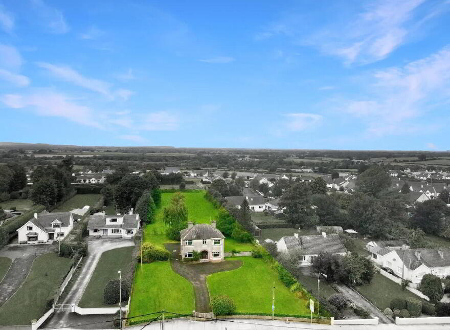 Nenagh Road, Borrisokane, E45E142