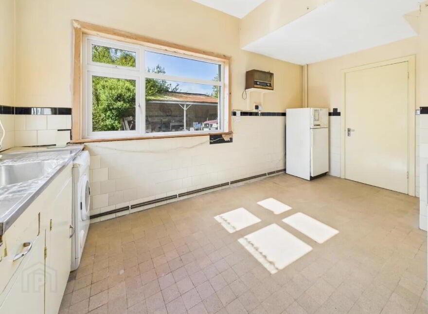 Nenagh Road, Borrisokane, E45E142