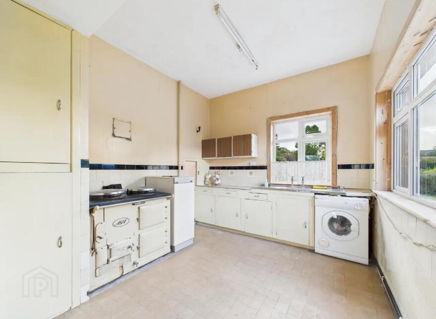 Nenagh Road, Borrisokane, E45E142