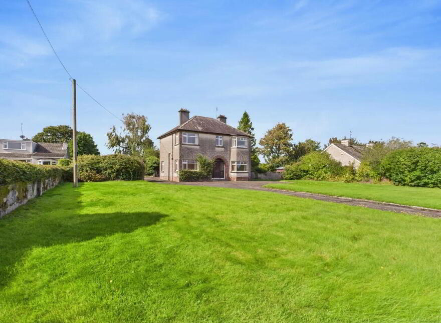 Nenagh Road, Borrisokane, E45E142