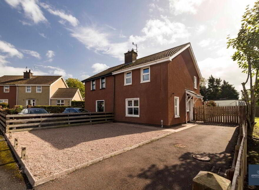 10 Bayview Park, Gawleys Gate, Craigavon, BT67 0BX photo