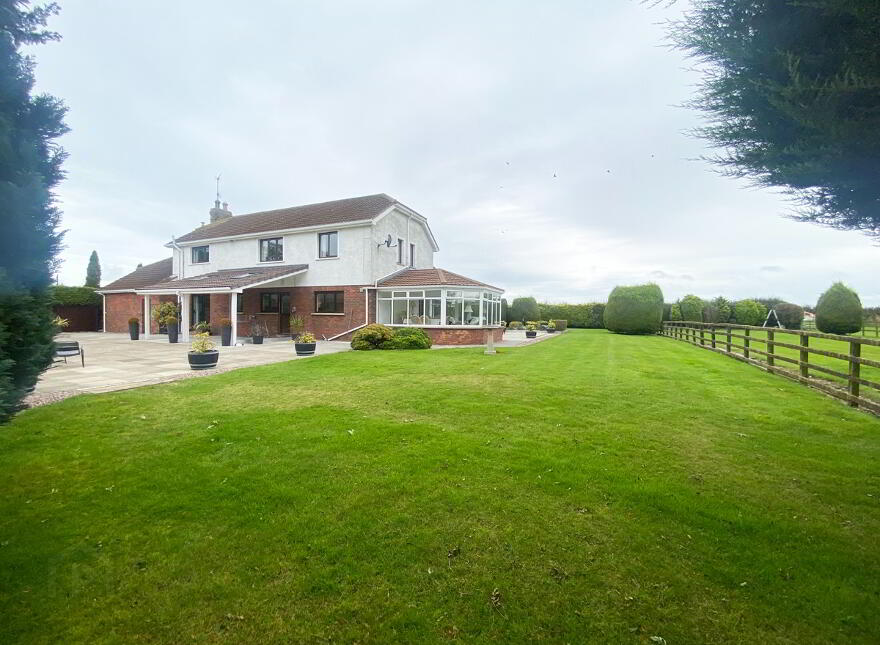 Lazy Acres, 2a Brague Road, Banbridge, BT32 5JZ