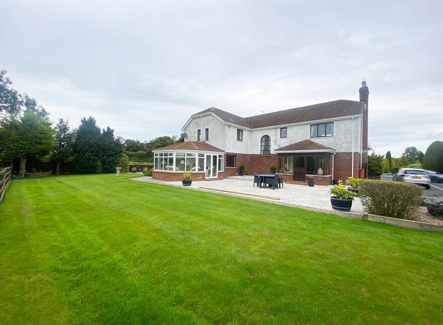 Lazy Acres, 2a Brague Road, Banbridge, BT32 5JZ