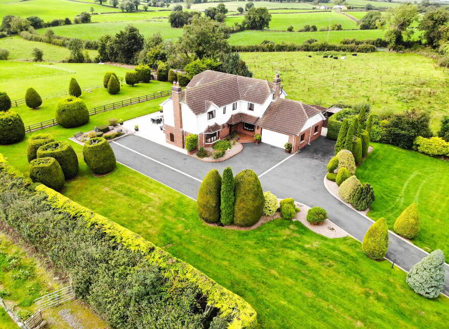 Lazy Acres, 2a Brague Road, Banbridge, BT32 5JZ