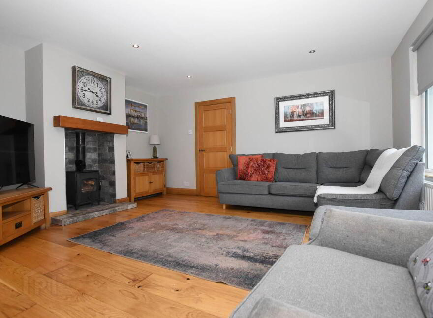 Seaview, Ballywhiskin Road, Millisle, Newtownards, BT22 2JL