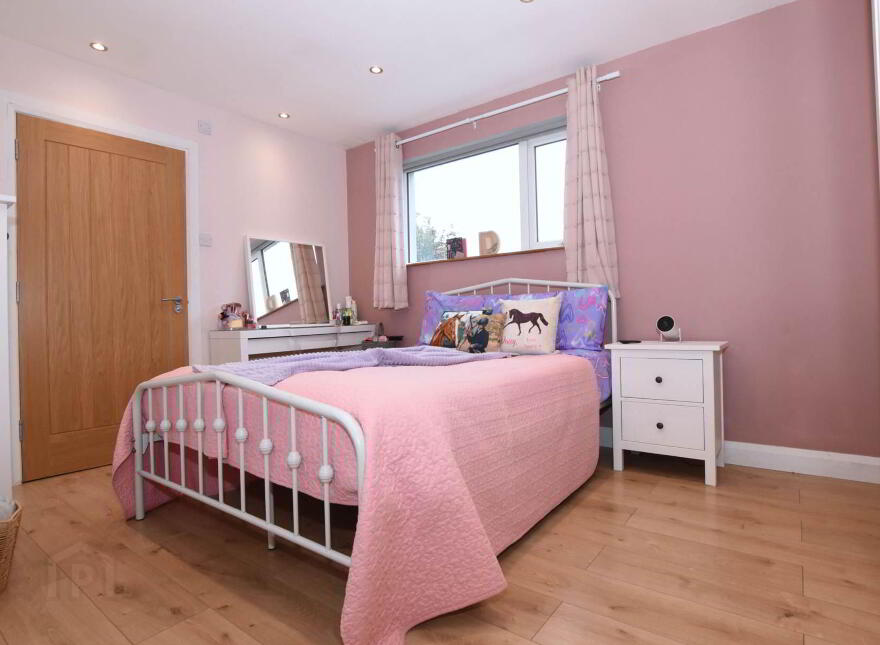 Seaview, Ballywhiskin Road, Millisle, Newtownards, BT22 2JL