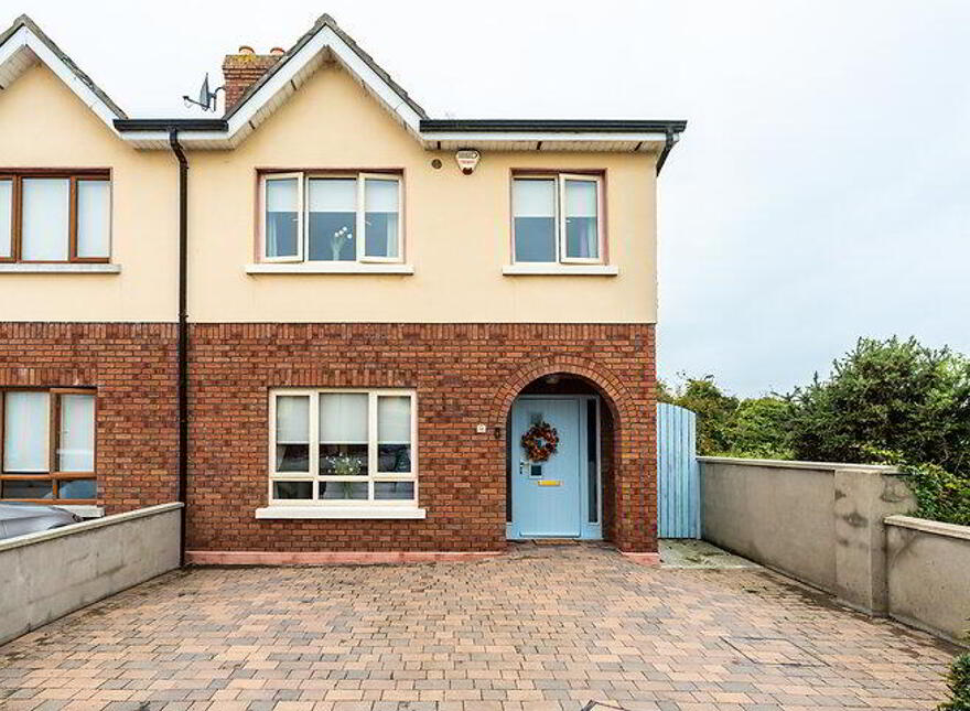 56 Allenwood, Tullyallen, A92C6FT photo