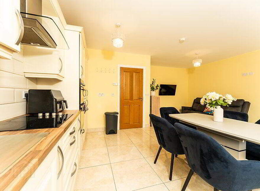 56 Allenwood, Tullyallen, A92C6FT
