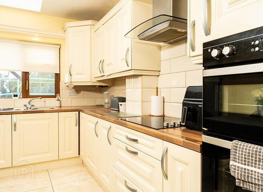56 Allenwood, Tullyallen, A92C6FT