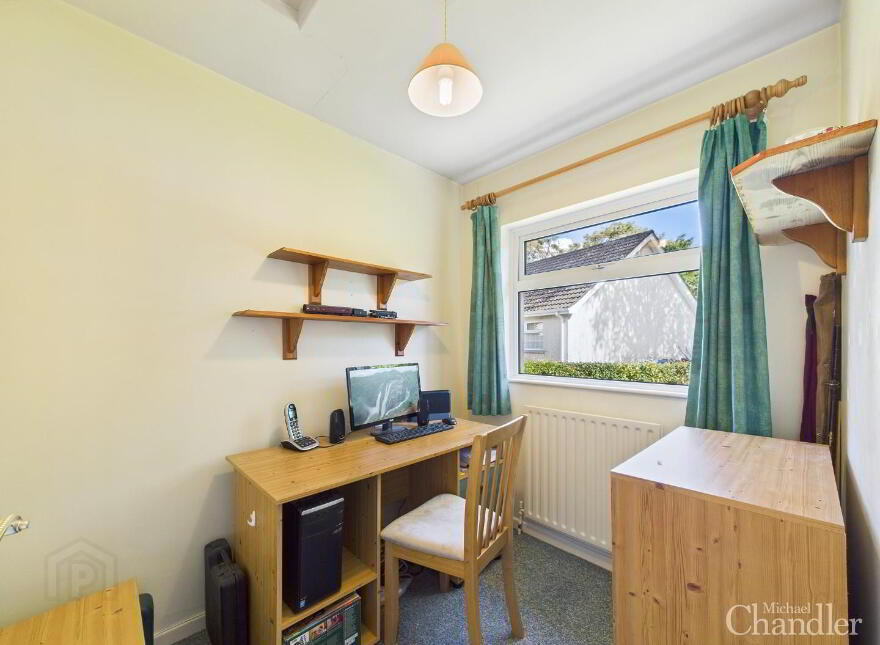 15 Rockmount Close, Saintfield, Ballynahinch, BT24 7AW