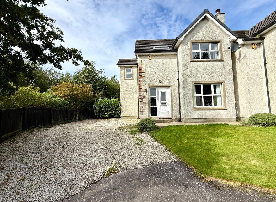 26 Dunnalong Manor., Brady, BT82 0EQ