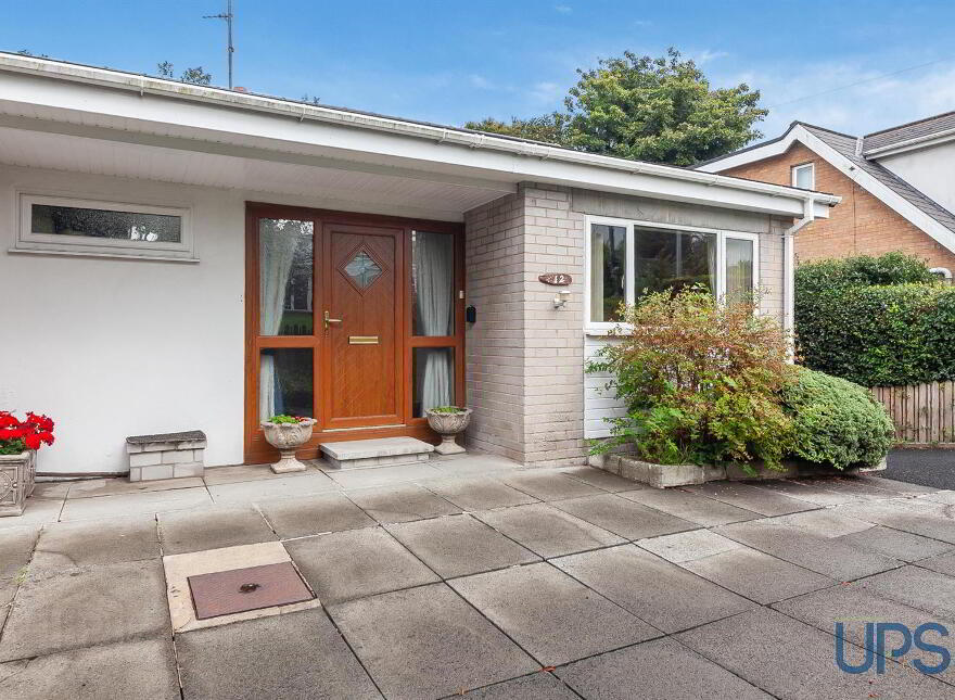 12 Edenvale Park, The Green, Dunmurry, Belfast, BT17 0EJ
