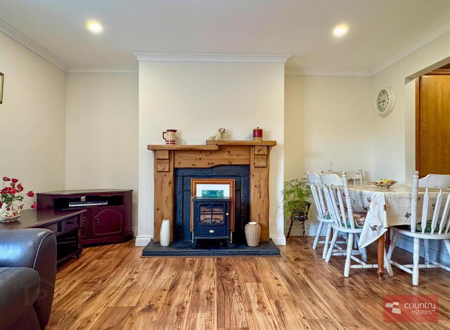 2 Gateside Crescent, Ballyclare, BT39 9GL