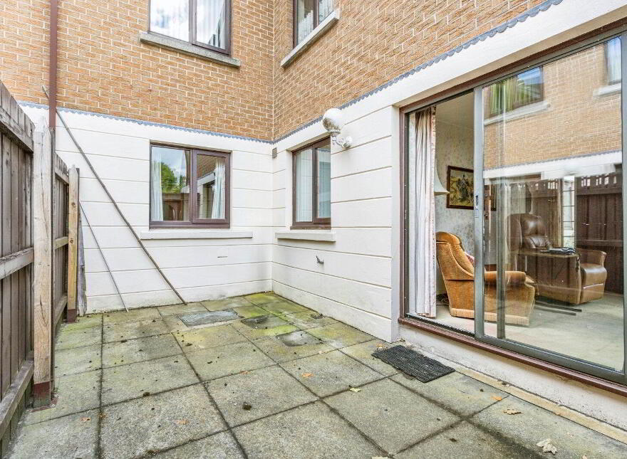 21 Garvey Court, Lisburn, BT27 4DG