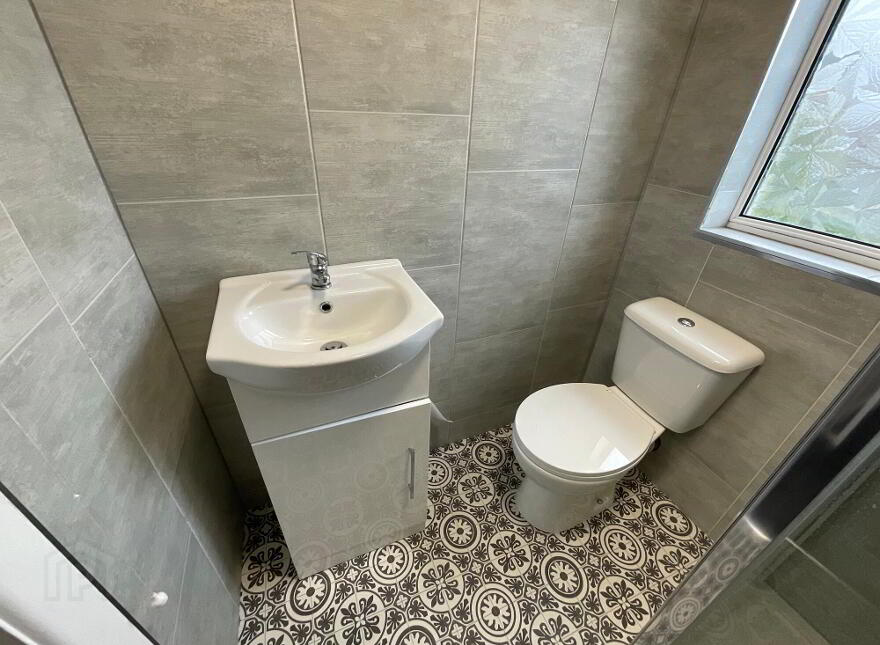 147 Joanmount Park, Belfast, BT14 6PG