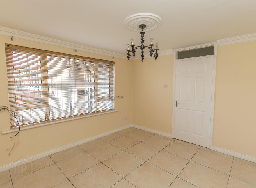 7 Lassara Heights, Warrenpoint, Newry, BT34 3PG