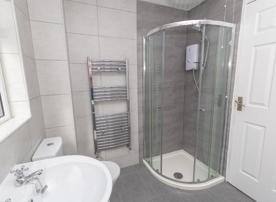 7 Lassara Heights, Warrenpoint, Newry, BT34 3PG