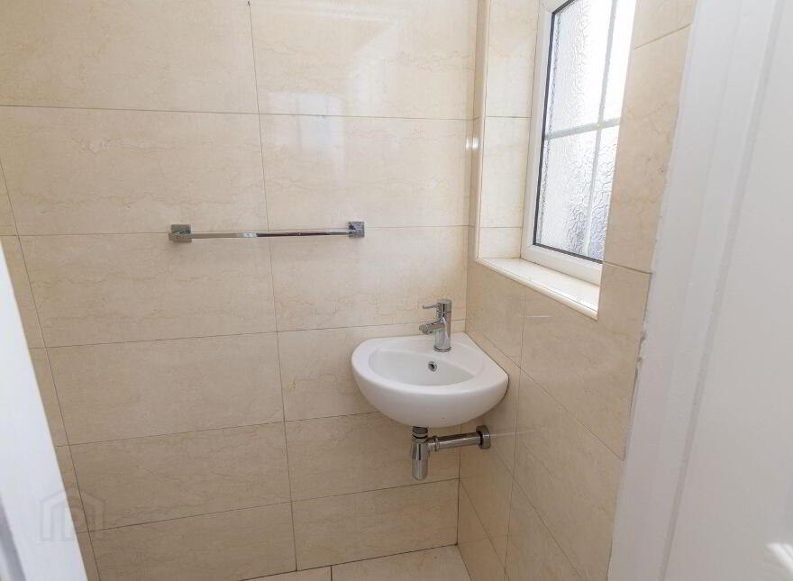 7 Lassara Heights, Warrenpoint, Newry, BT34 3PG