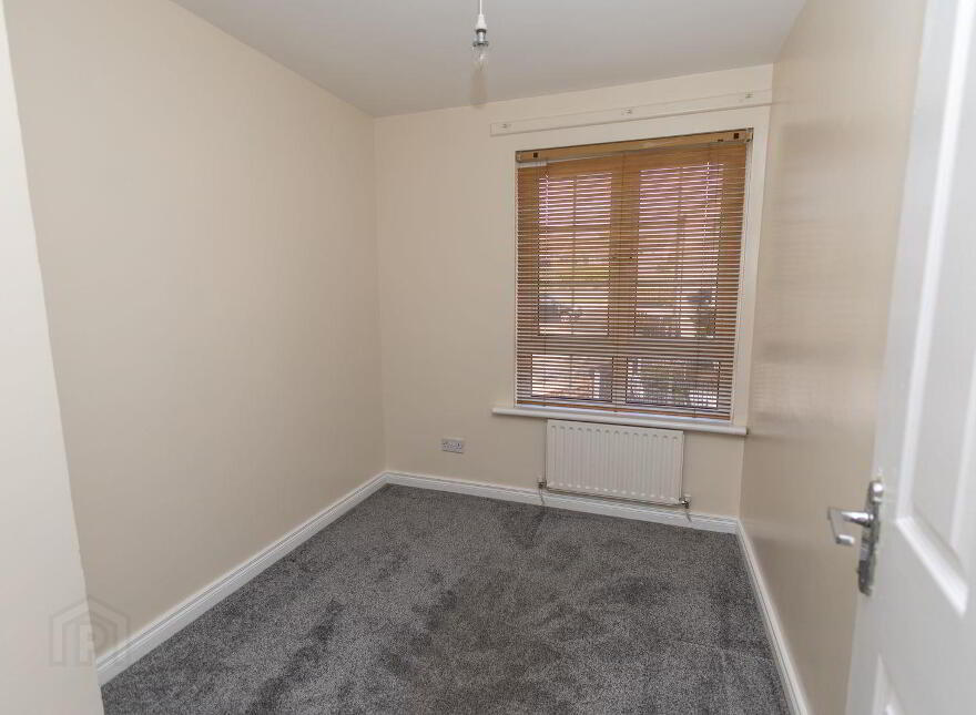 7 Lassara Heights, Warrenpoint, Newry, BT34 3PG