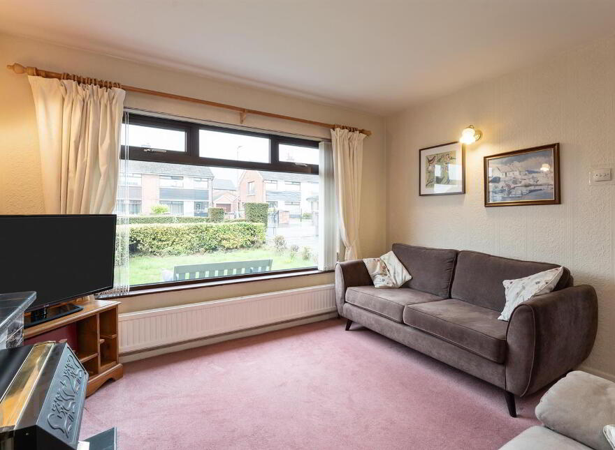 32 Coolnasilla Park East, Glen Road, Belfast, BT11 8LA