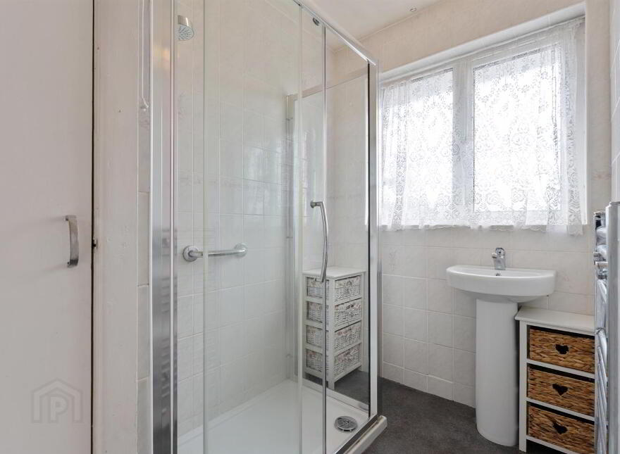 32 Coolnasilla Park East, Glen Road, Belfast, BT11 8LA