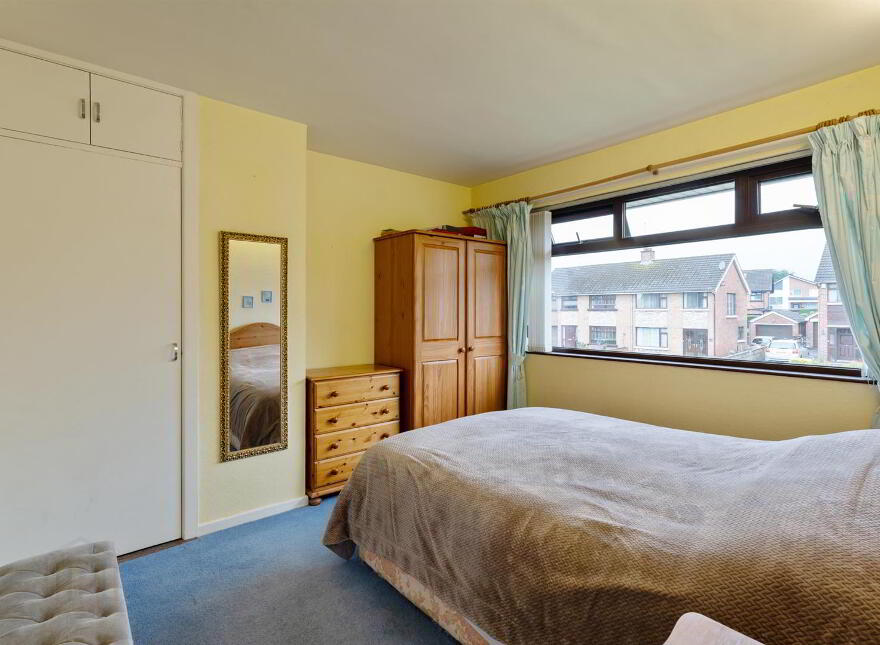 32 Coolnasilla Park East, Glen Road, Belfast, BT11 8LA