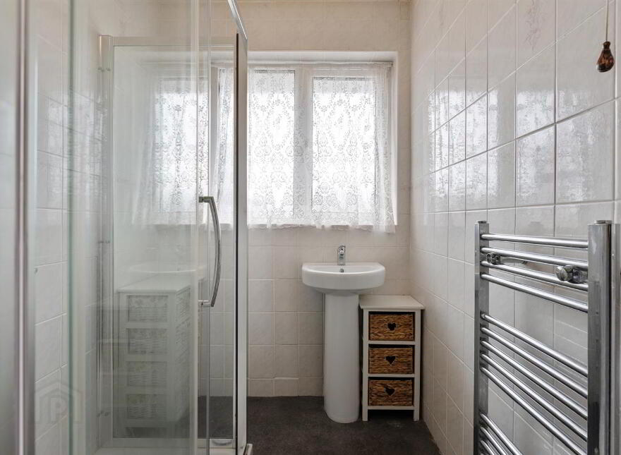 32 Coolnasilla Park East, Glen Road, Belfast, BT11 8LA